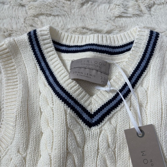NWT  John Lewis Heirloom Collection Size 2-3 Years White Cable Knit Sweater Vest - Picture 2 of 5
